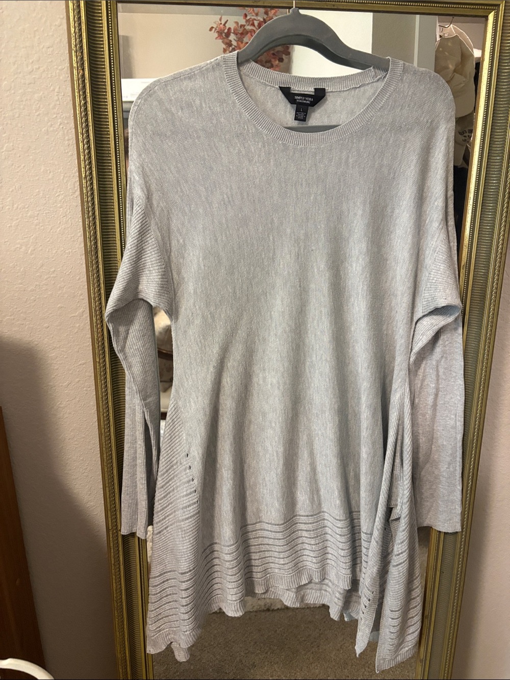 Simply Vera Light Gray Scoop Neck Longline Tunic Sweater with split side